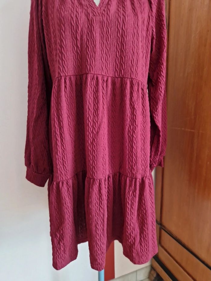 Robe bordeaux - photo numéro 3