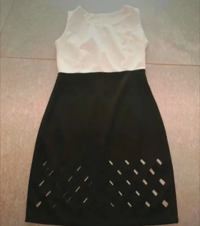 Robe chic femme S 36 NEUVE