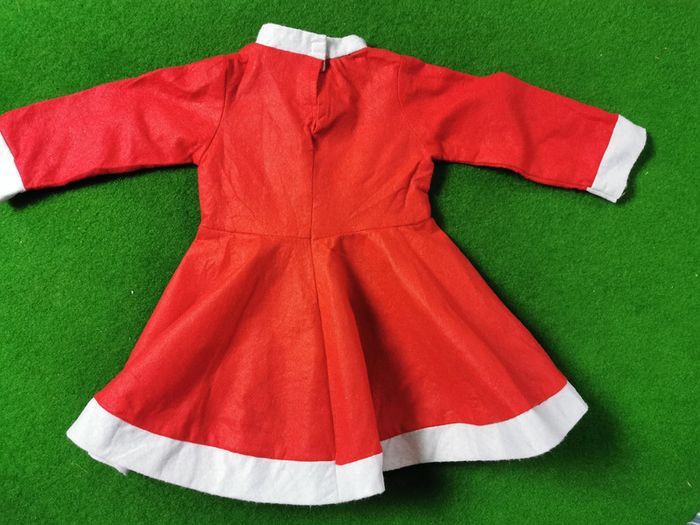 Robe rouge de Noel 7-9 ans - photo numéro 5
