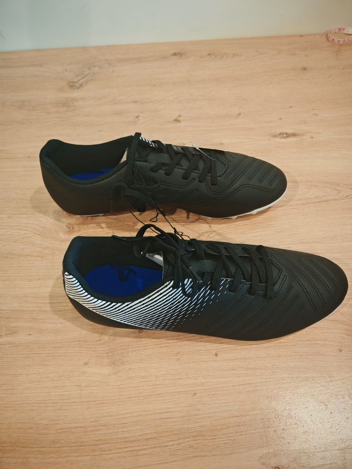 Chaussures de football homme, taille 45, - photo numéro 2