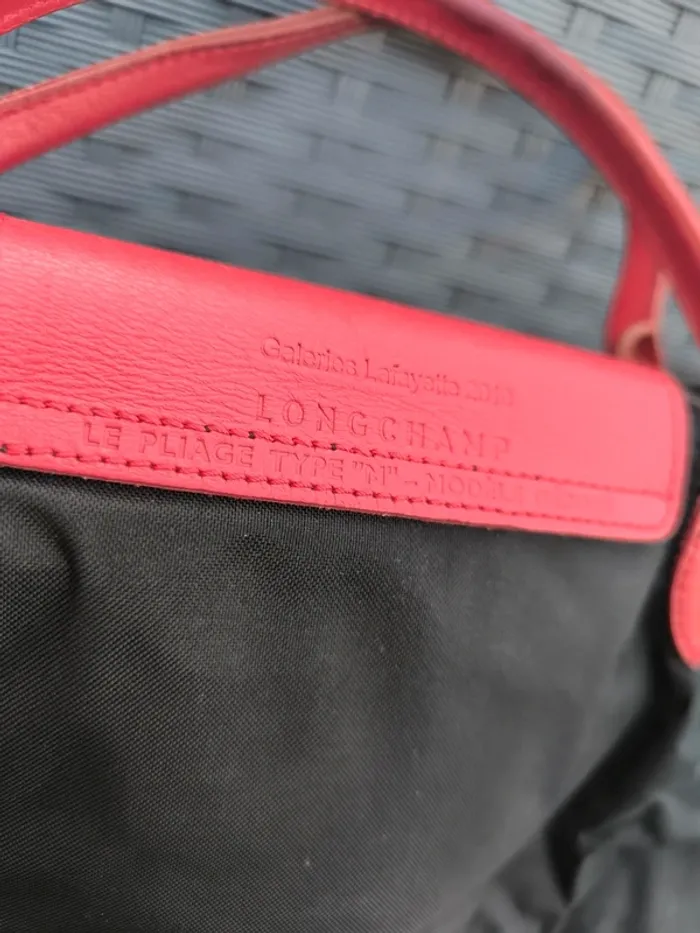 Petit Sac à main pliage Longchamp noir et rouge - photo numéro 5