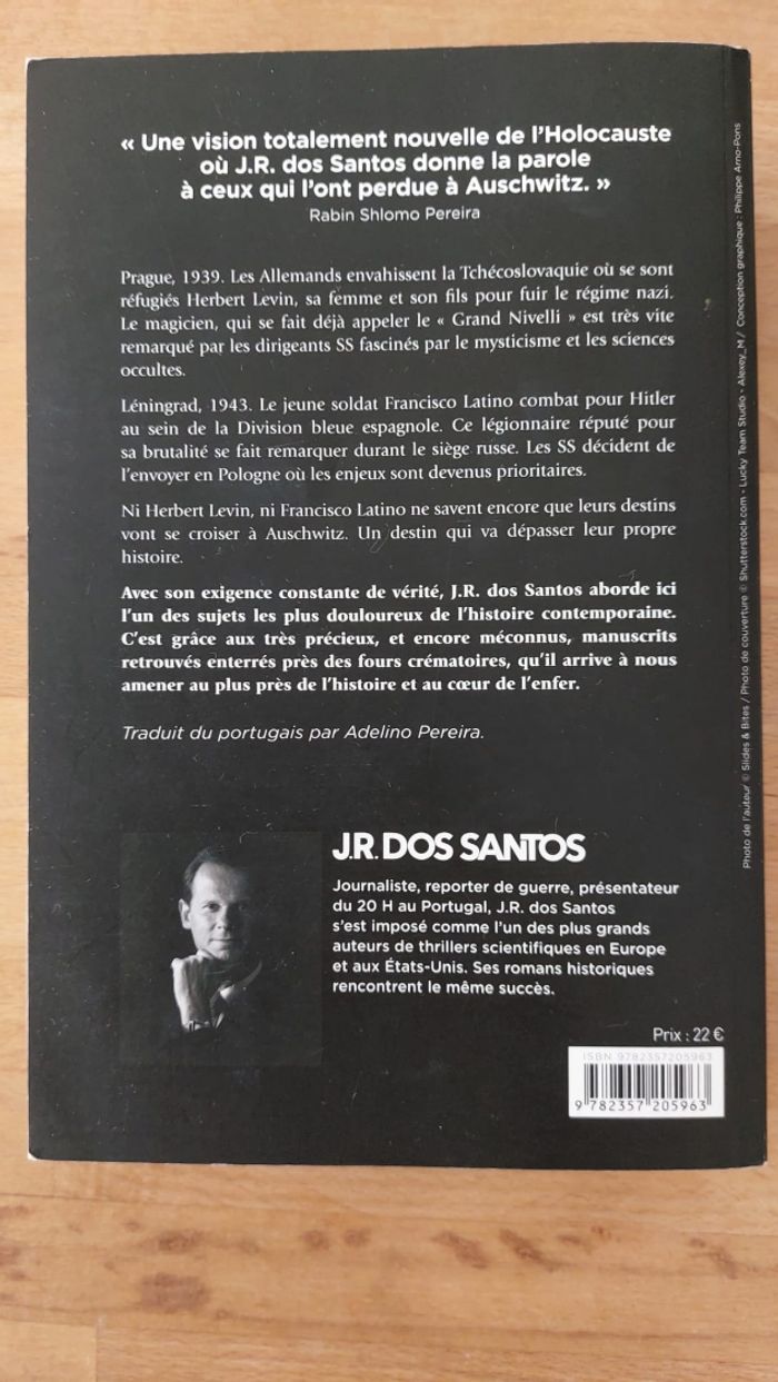 Roman Grand Format Le magicien d'Auschwitz - J.R Dos Santos - Excellent état - photo numéro 2