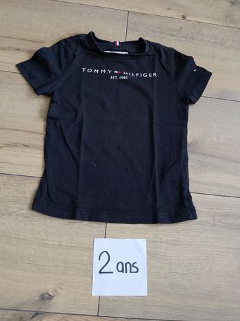 T-shirt noir manches courtes garçon 98cm tommy Hilfiger 