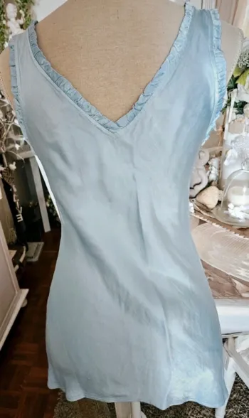 Haut bleu satiné avec gilet voile en soie Taille S/M Neuf