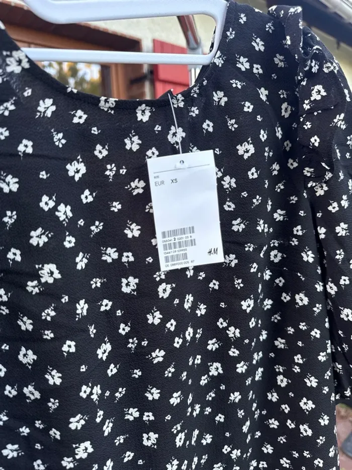 Robe été h&m neuve avec étiquette taille XS /S/M - photo numéro 3