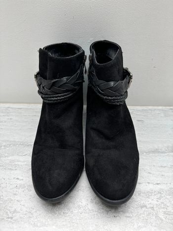 Bottine en daim à talons noir 38 tbe sindy