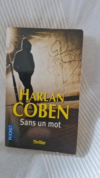 Livre Sans un mot de Harlan coben