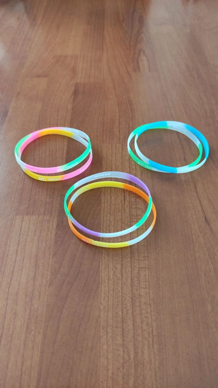 Lot 6 bracelets élastiques best friends multicolore