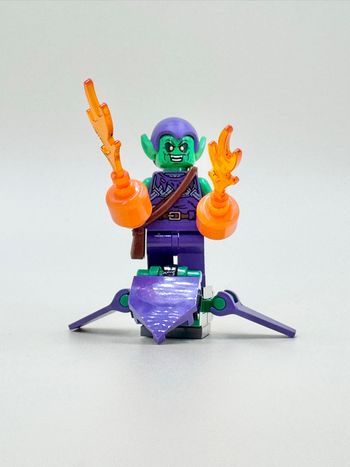 Lego Figurines Super Heroes : Le Bouffon Vert armé (visage double expression) et sa machine volante - NEUF