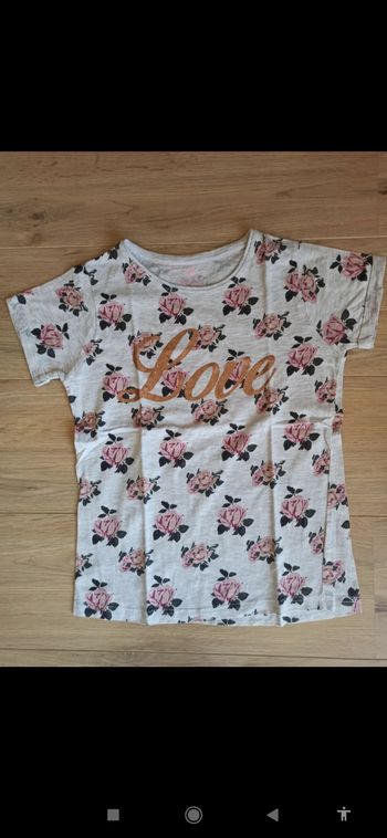 T-shirt fleurs love marque londonienne 10 ans