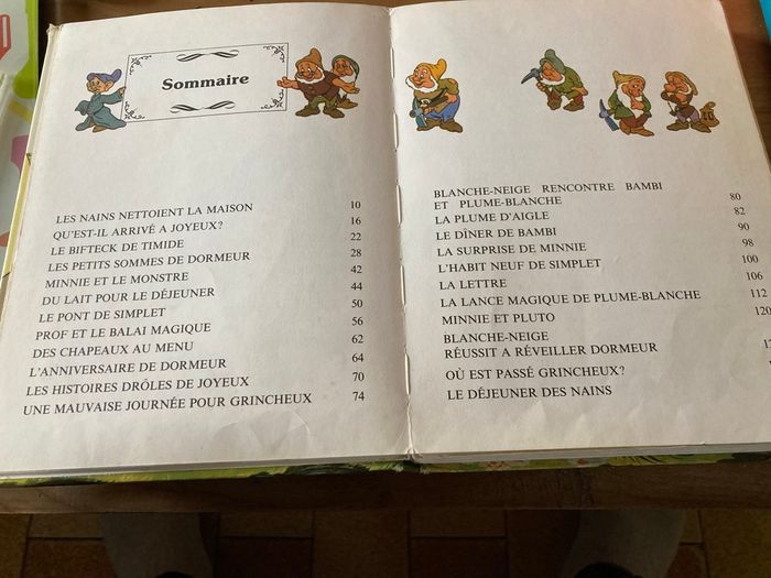 Livre vintage Blanche neige et ses amis de la forêt - photo numéro 2
