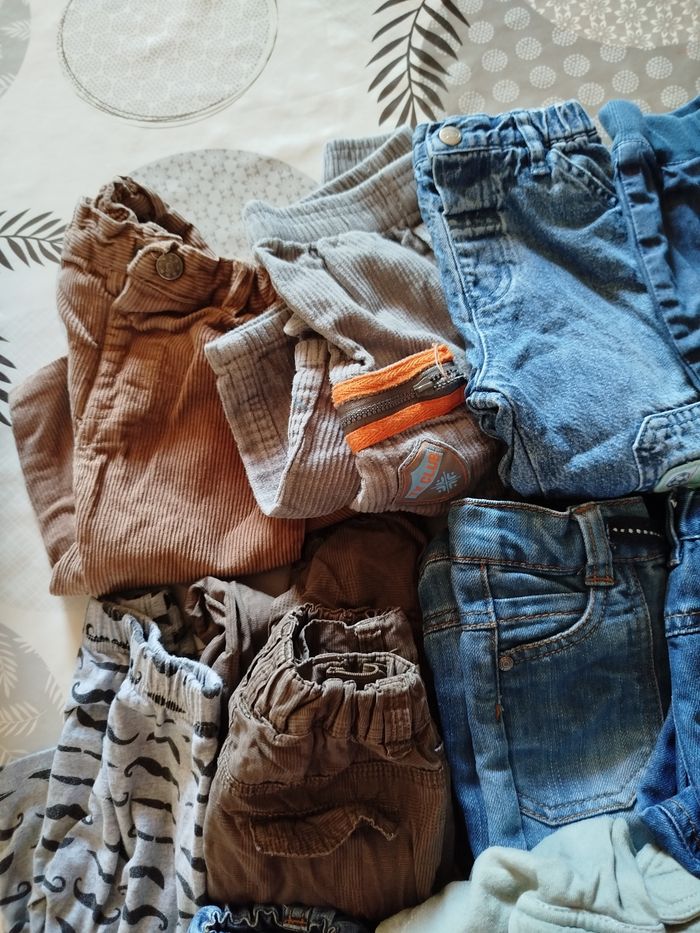 Lot vêtements taille 12 mois - photo numéro 4