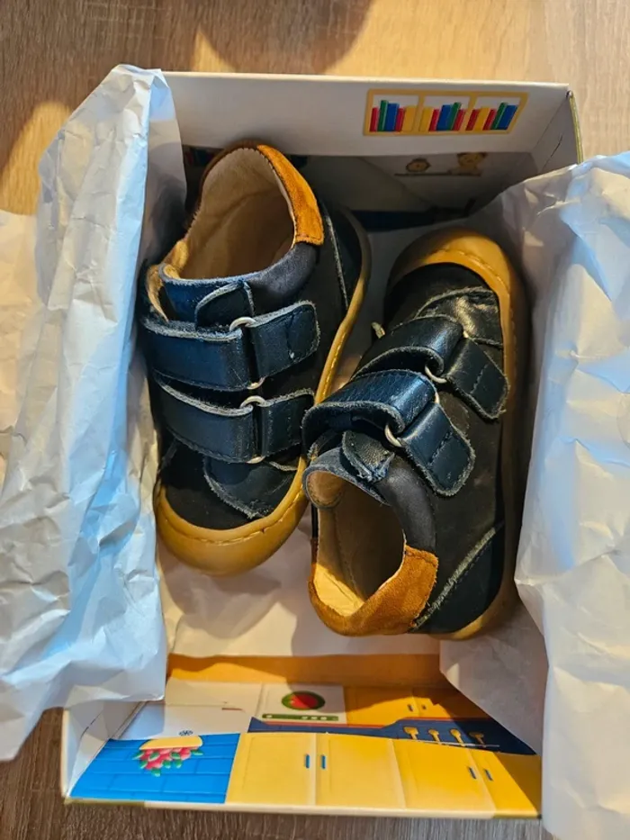 Chaussures Bellamy taille 23 - photo numéro 3