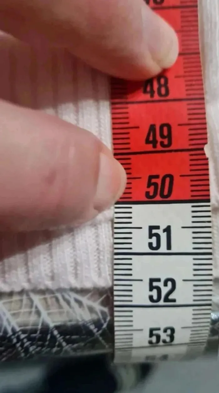 Pull epaules dénudée - photo numéro 7