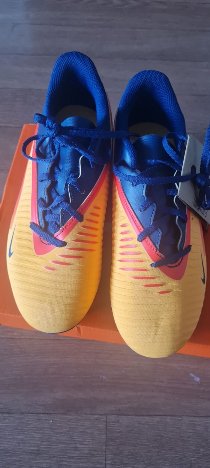 Crampons neufs - photo numéro 3