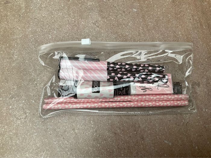 Pochette scolaire rose coeur
