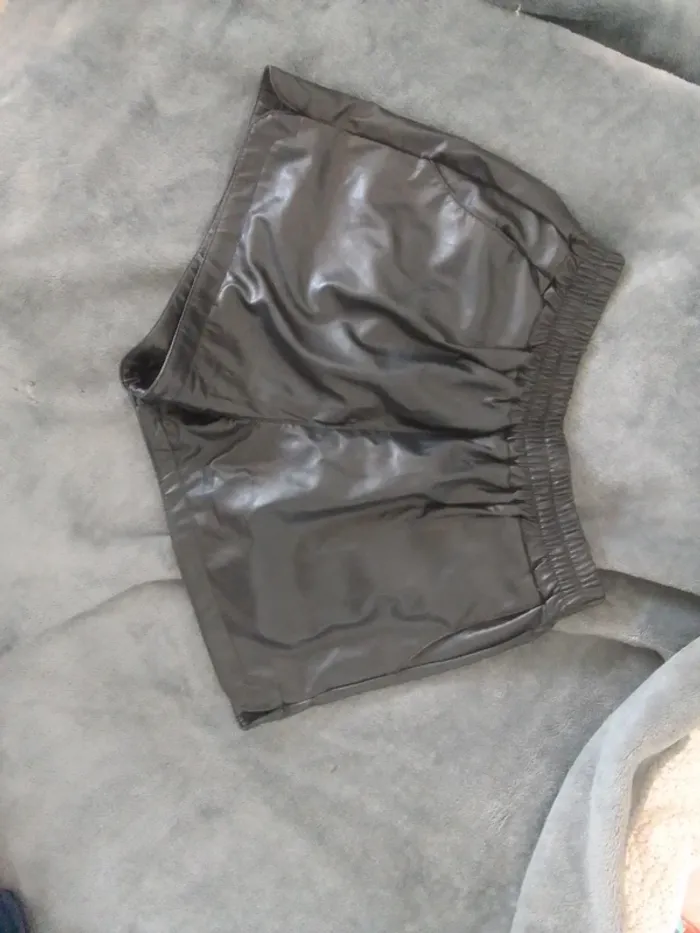 Donne short