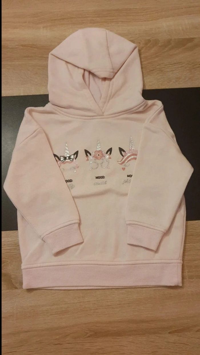 Sweat à capuche 2-3 ans
