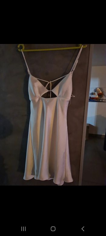 Robe satinée blanche - Zara