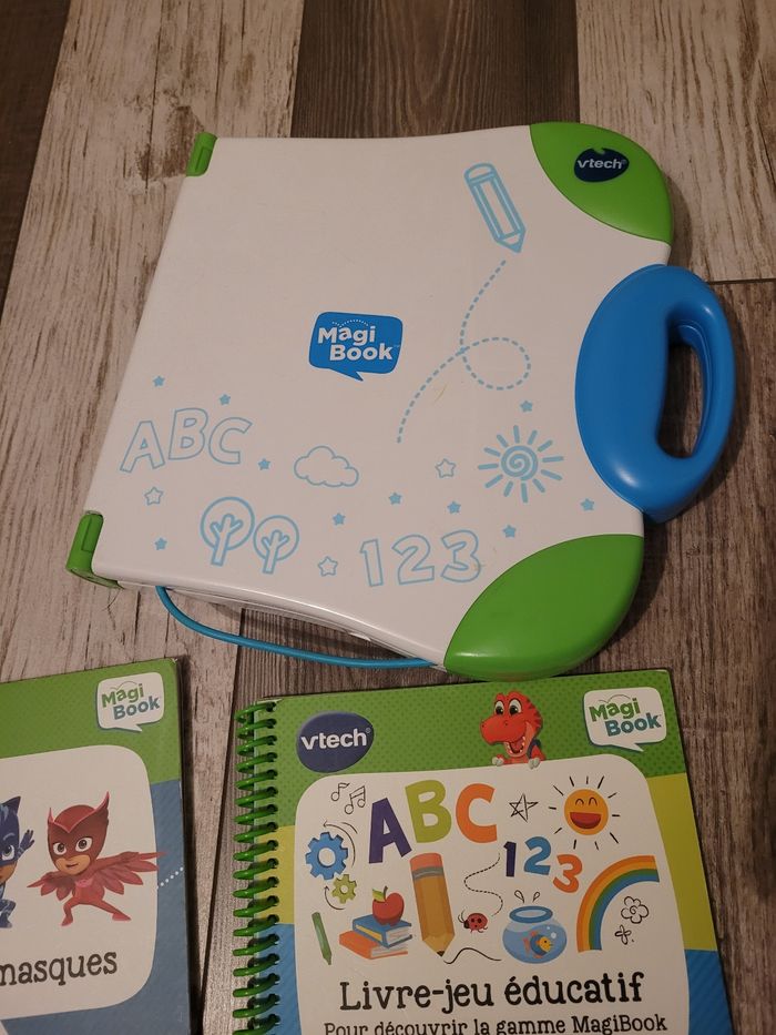 Lot magi book - photo numéro 2