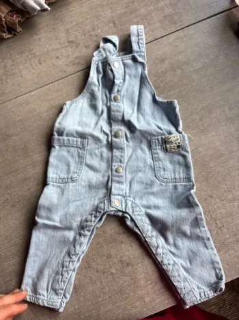 Salopette en jean 6 mois