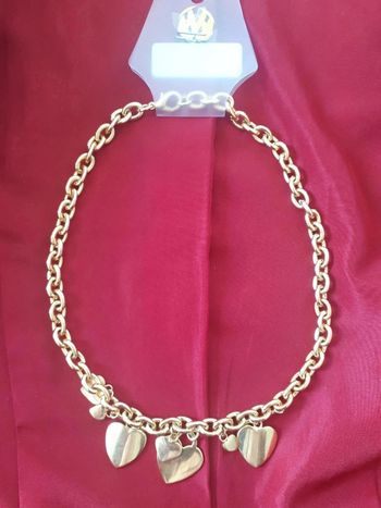 Colliers couleur dorée