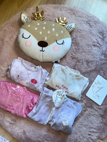 Lot de 4 pyjama velours taille 1 mois