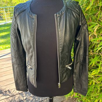 Blouson faux cuir  cintré taille 36 Pimkie