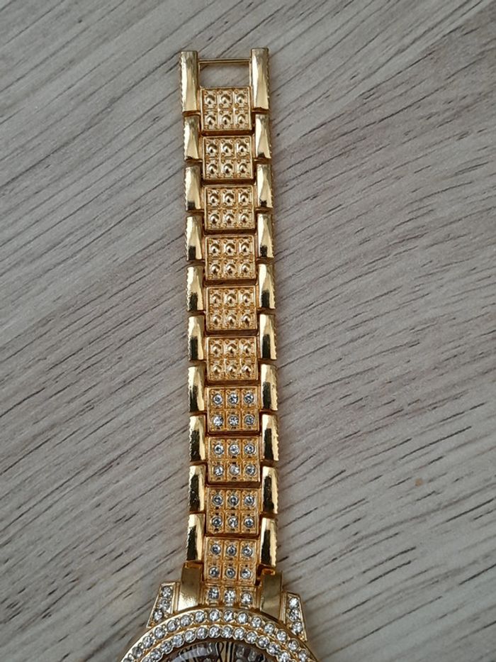 Magnifique Montre femme, dorée avec strass, quartz - photo numéro 3