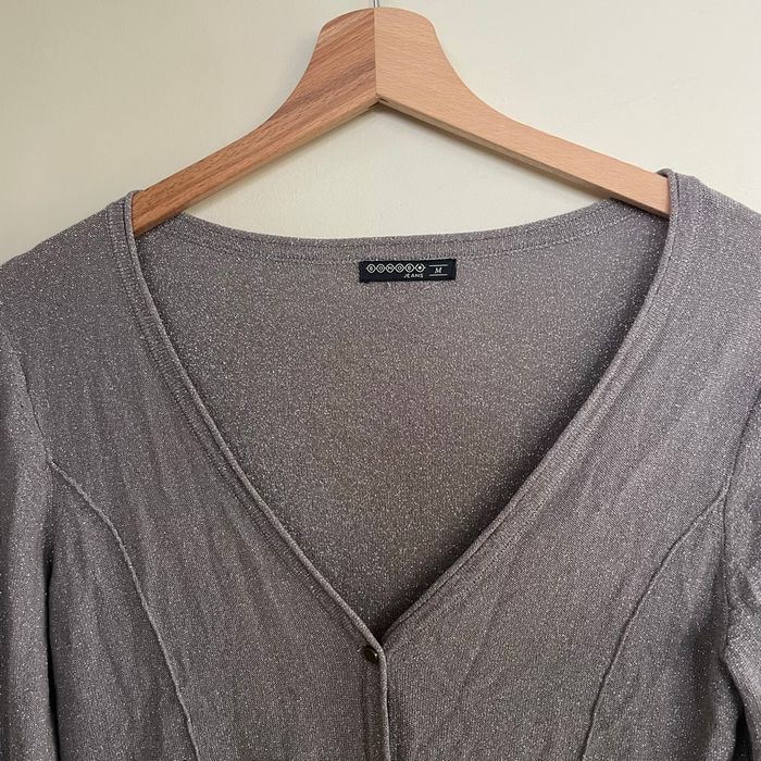 Gilet gris pailleté Bonobo Jeans Taille M fil métallisé décolleté V manches longues - photo numéro 2