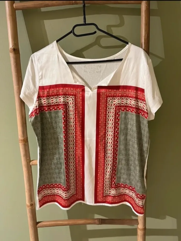 Blouse Caroll T42 à motifs graphiques rouge et kaki - photo numéro 3
