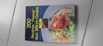 200 recettes finesse aux micro-ondes