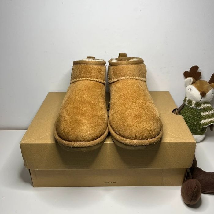 UGG Mini Taille 39 - photo numéro 2
