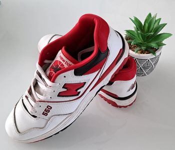 New Balance 550 blanche et rouge