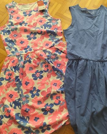 Lot 2 robes 14 ans neuves