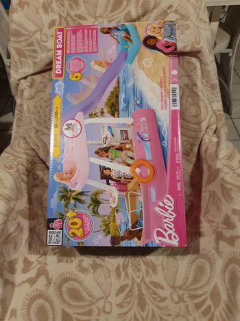 Dream boat Barbie