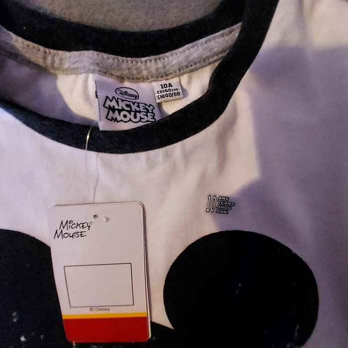 T-shirt manches longues neuf - photo numéro 3