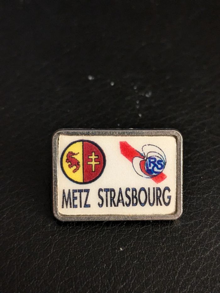 Pin's FC Metz Strasbourg Football