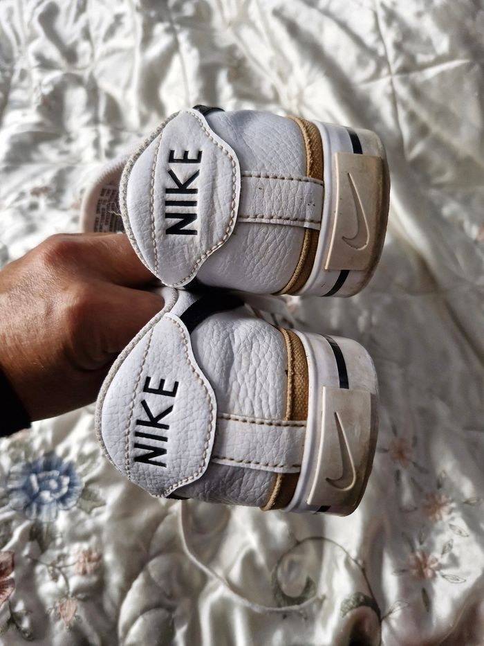 Superbes sneakers basses a lacets - photo numéro 4