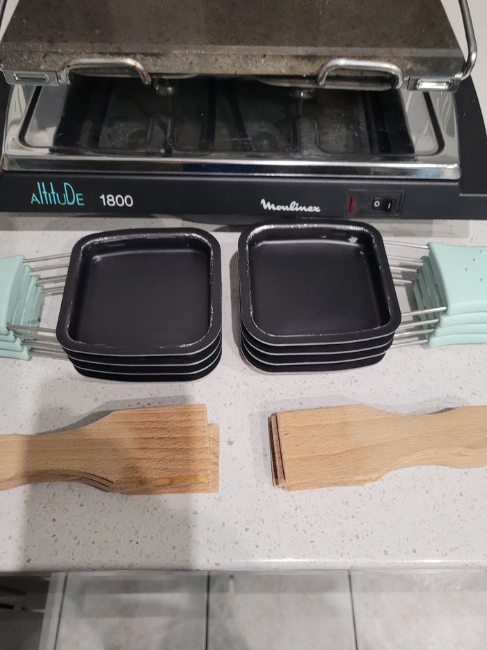 Appareil à raclette. - photo numéro 5