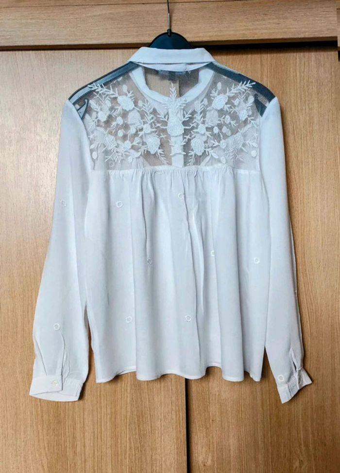 Chemise blanche élégante en dentelle - photo numéro 6