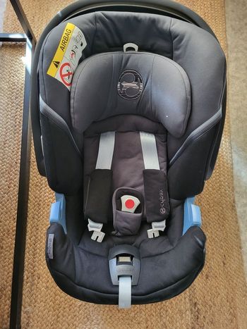 Coque Cybex Aton 5 +  accessoires poussette