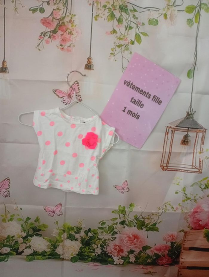 Tee-shirt manches courte fille Kiabi blanc et rose taille 1 mois / 56 cm