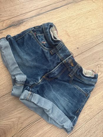Short 4 ans