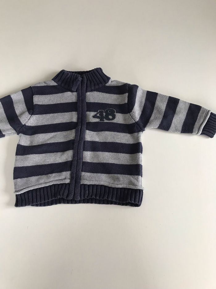 Gilet bébé zippé rayé marine et gris 6 mois