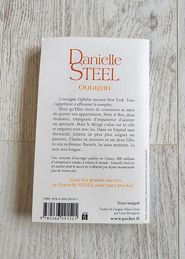 Livre Ouragan - photo numéro 4