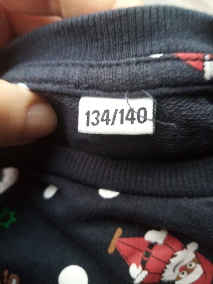 Pull de Noël 134/140 - photo numéro 4