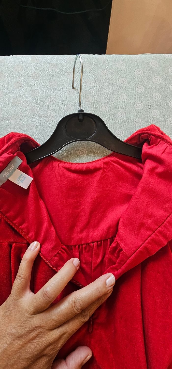 Superbe robe rouge velour parfait état 86cm - photo numéro 5