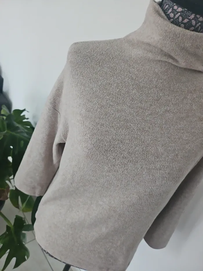 Pull marque Stradivarius - photo numéro 2