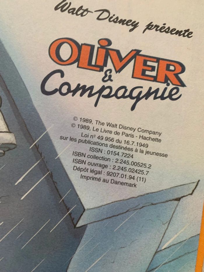 Livre "Oliver & Compagnie" 📚 - photo numéro 4